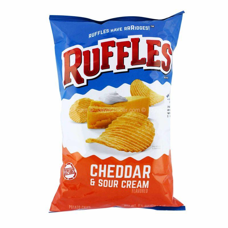 Ruffles Cheddar & Sour Cream Flavoured Potato Chips 184g